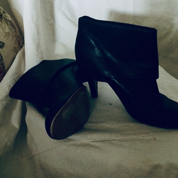 ASH❤️black foldover bootie.🌹Leather🌹Cute! - Picture 9 of 11